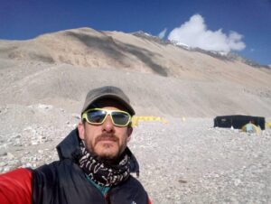 Luca Colli training in Base Camp