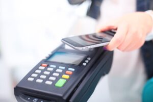 Contactless payment with a smartphone