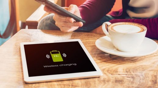 RS8252_ill_STWBC_EP_Tablet_wireless_charger_4-01-lpr